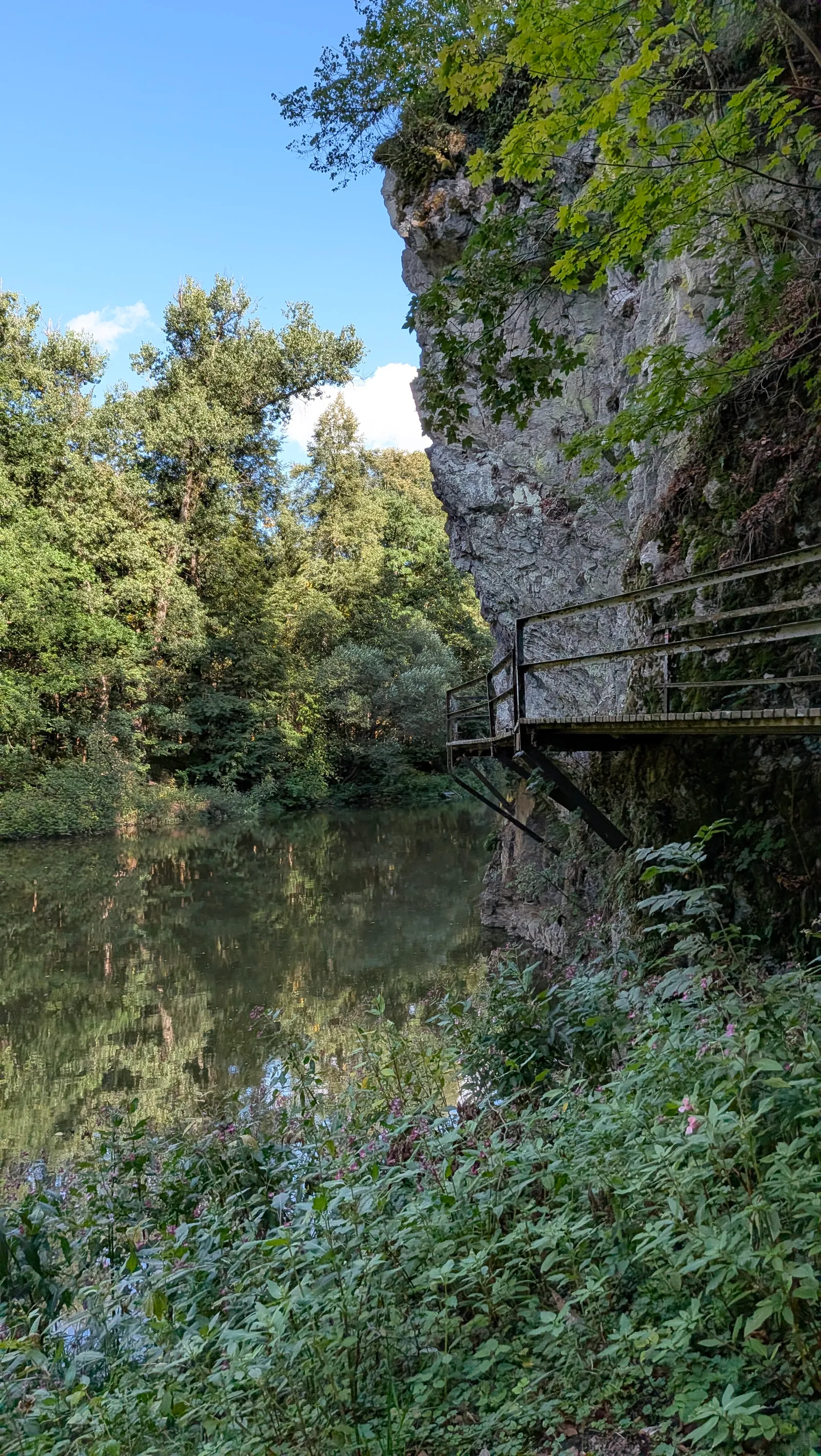 The walkway below Příběnice